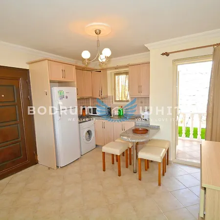 Bodrum Fcc 2 Bedroom Lakeview Garden Holiday Apartment A70 博阿齐奇